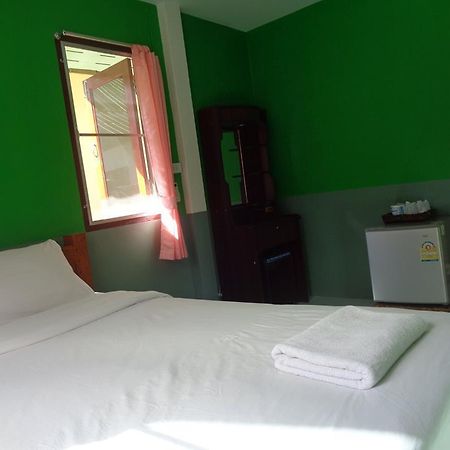 Sarm Mork Guest House Mae Hong Son Esterno foto