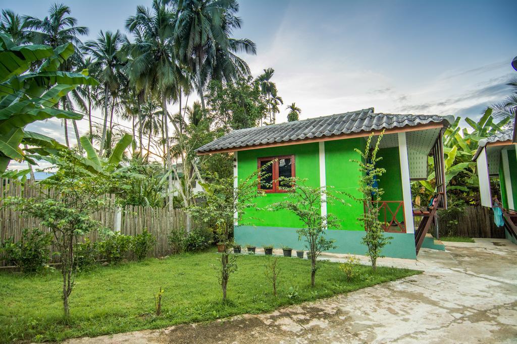 Sarm Mork Guest House Mae Hong Son Esterno foto