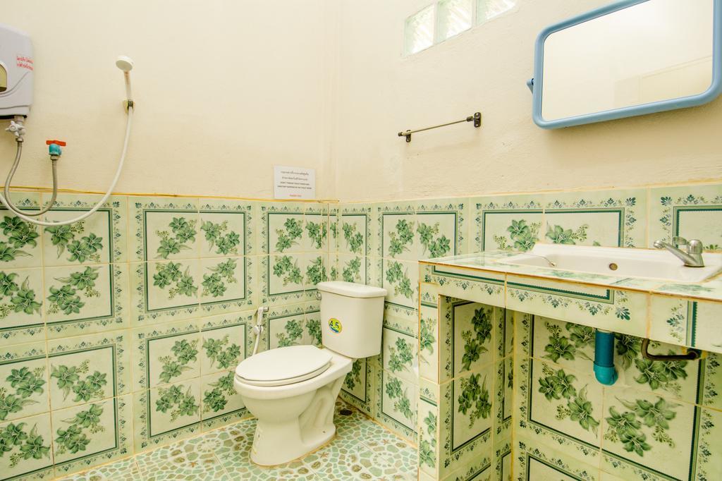 Sarm Mork Guest House Mae Hong Son Esterno foto