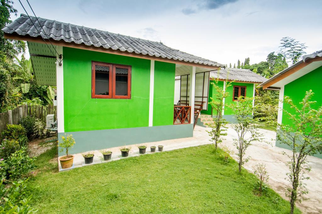 Sarm Mork Guest House Mae Hong Son Esterno foto