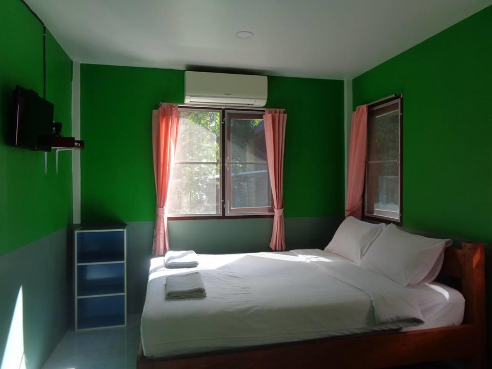 Sarm Mork Guest House Mae Hong Son Esterno foto