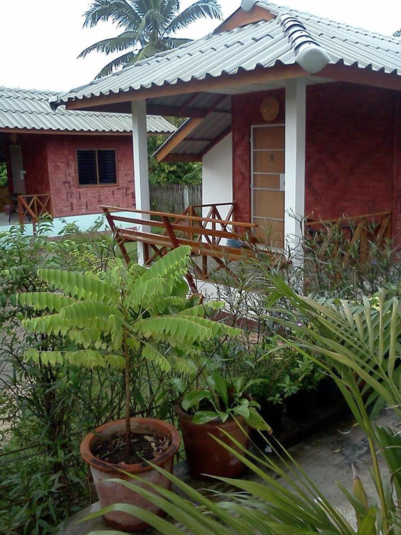 Sarm Mork Guest House Mae Hong Son Esterno foto